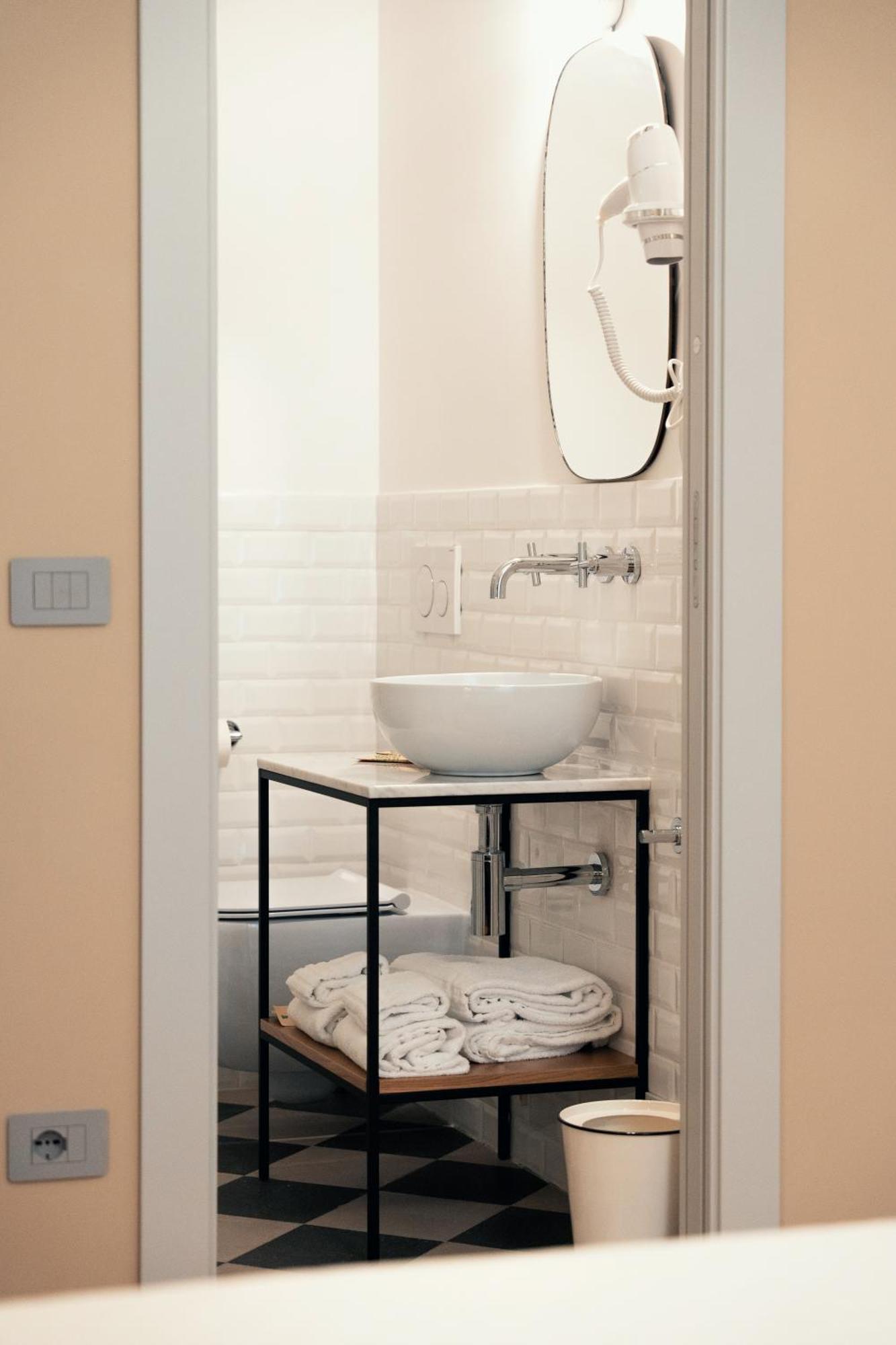 Pepe's Place - Manzoni Gasthof *